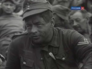 Документальный фильм «Проконвоирование военнопленных немцев через Москву» уникальная хроника легендарного парада побежденных фашистов в 1944 году, смотреть онлайн.